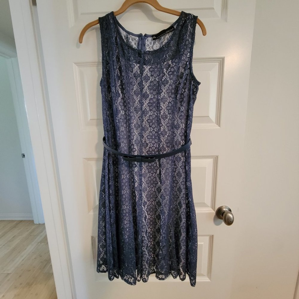Pretty Chetta B Lace dress with slip